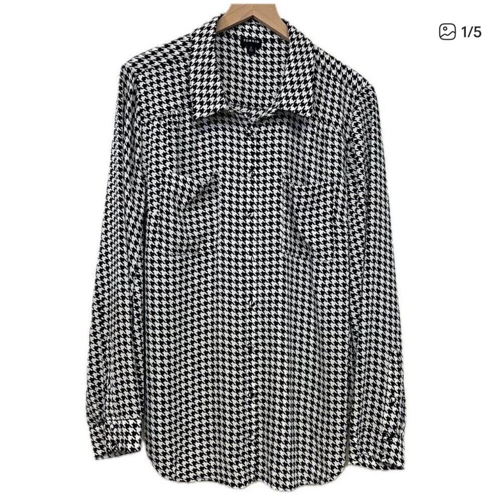 Torrid Black and White Houndstooth Button Down Shirt